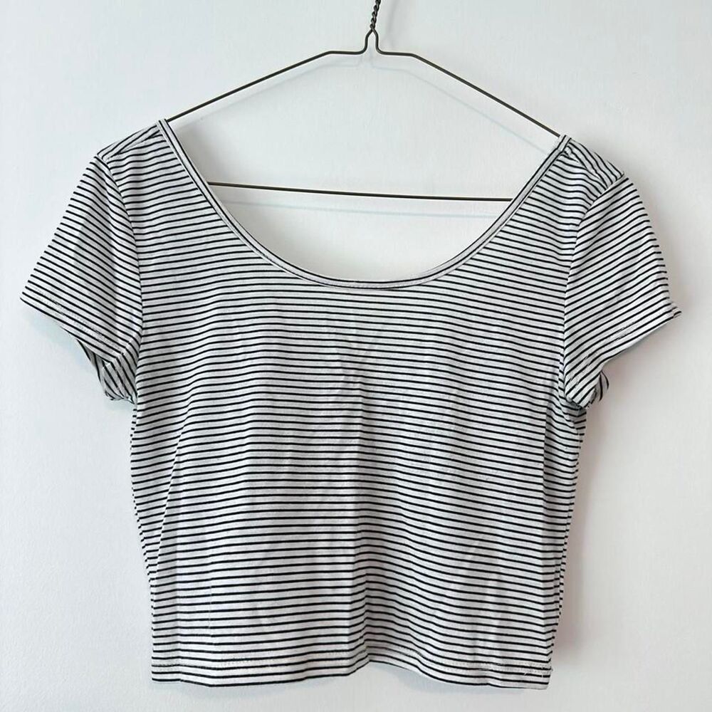 American-eagle Women's Grey and White Crop-top